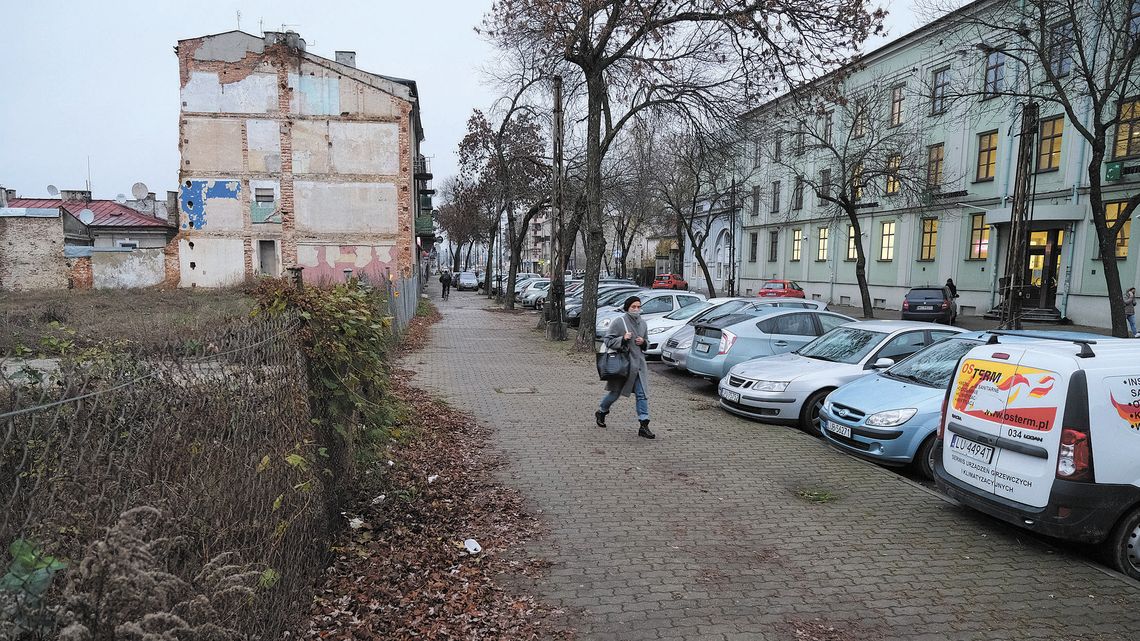 Chcieli kwiatów na 1 Maja, ale urzędnicy zdecydowali i nic tam nie zakwitnie