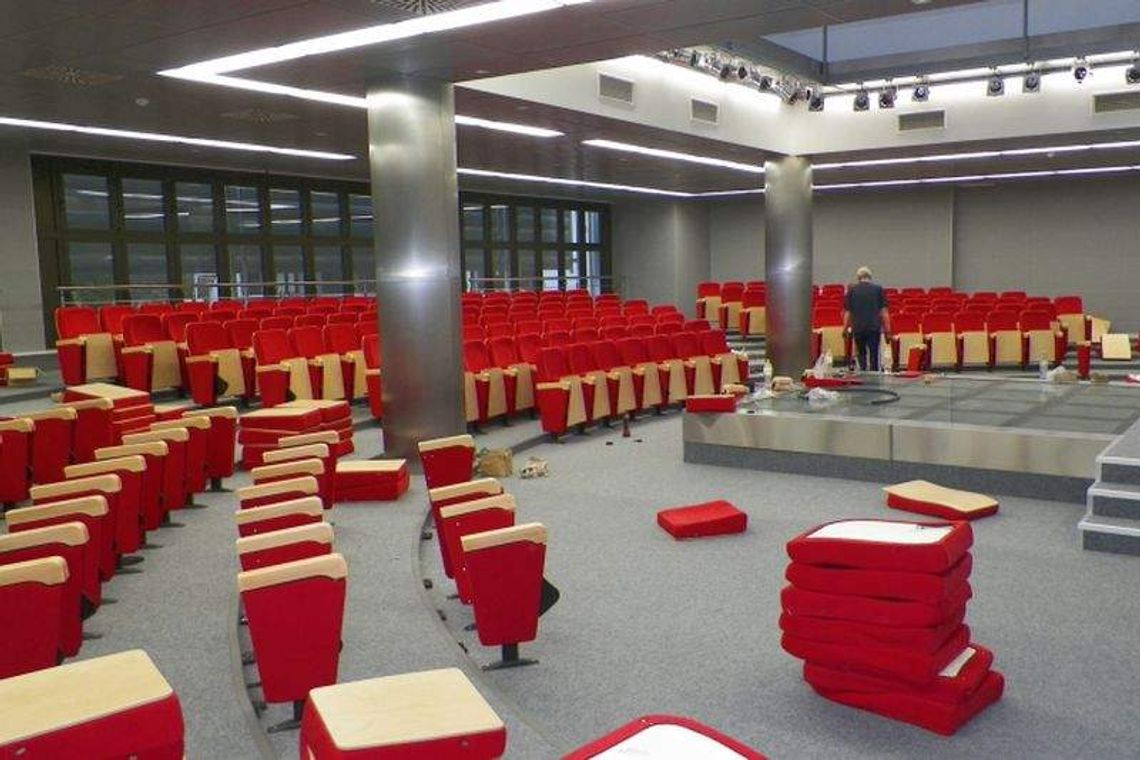 Chełm: Kończy się budowa nowoczesnej biblioteki Chełm: Kończy się budowa nowoczesnej biblioteki