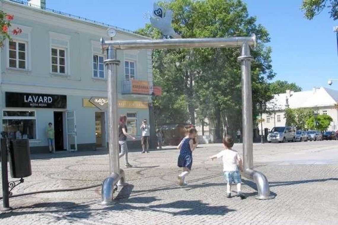 Chełm: Kurtyna wodna na upalne dni Chełm: Kurtyna wodna na upalne dni