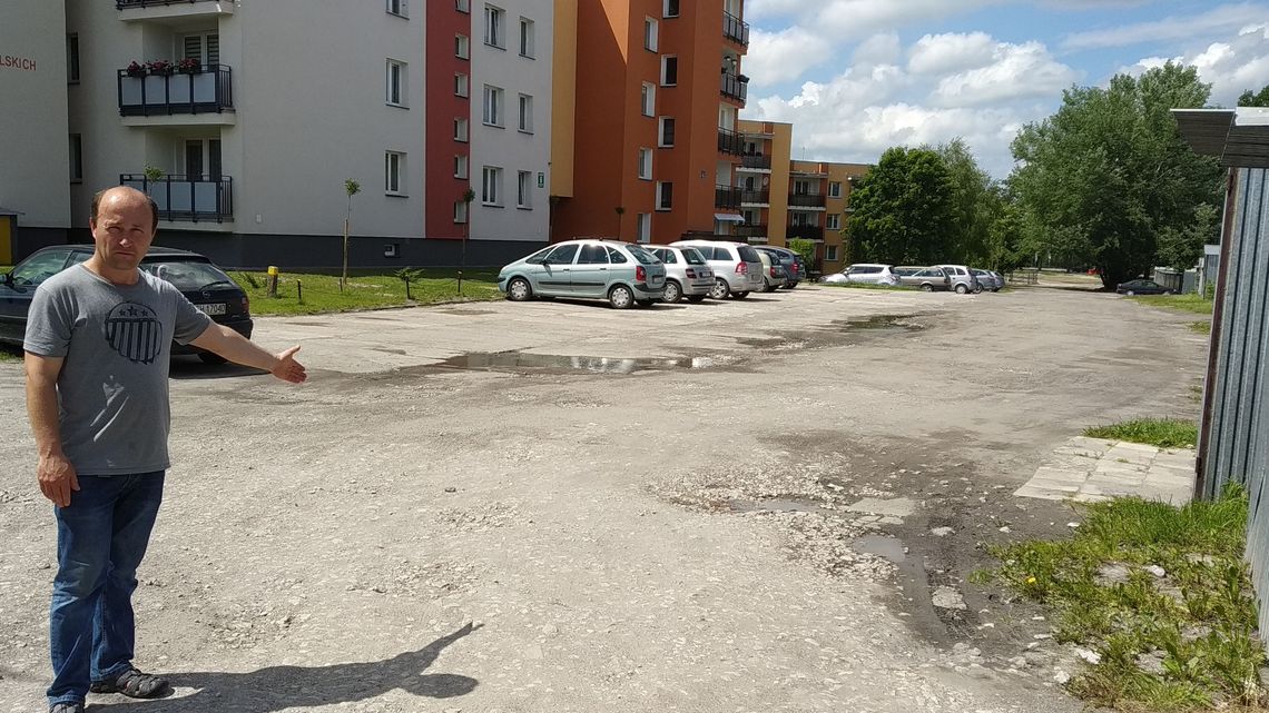 Chełm: Mieszkańcy ul. Legionów Polskich proszą o utwardzoną drogę. Od niemal 20 lat