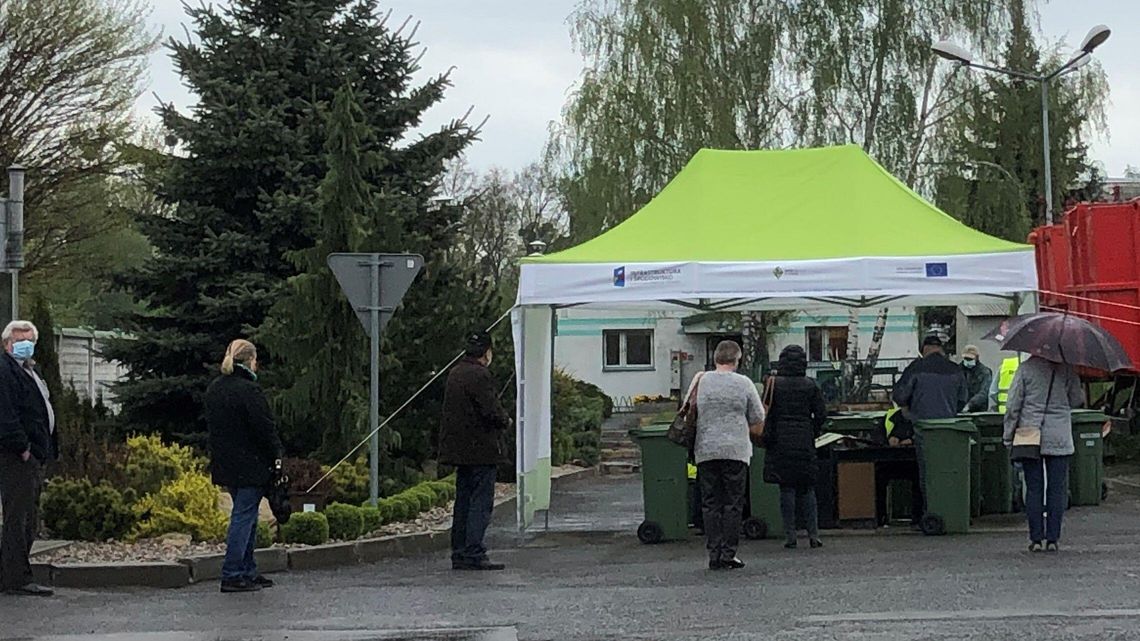 Chełm: Ogromne zainteresowanie darmowymi kontenerami na szkło