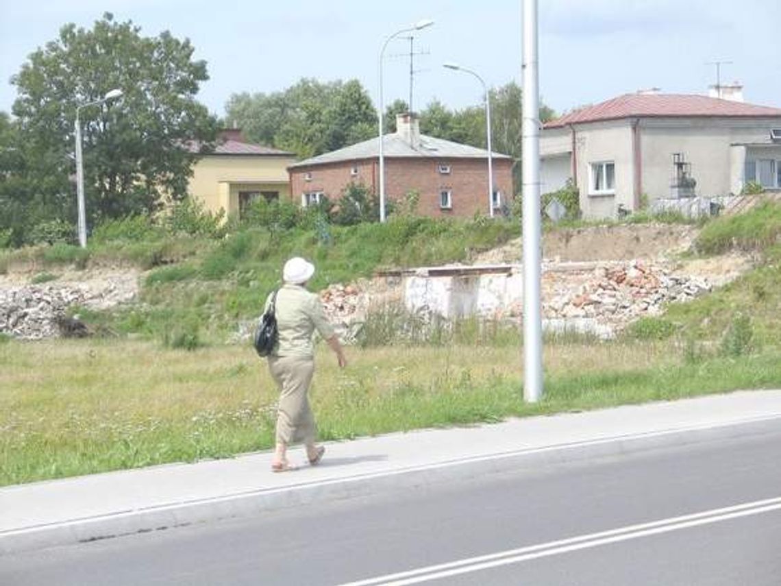 Chełm: Pechowa działka. Nie chcieli jej na hotel, może kupią na centrum handlowe