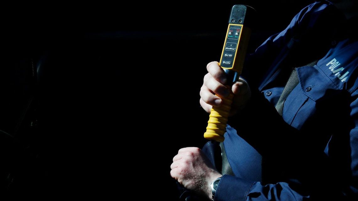 Chełm: Pijana 35-latka za kierownicą opla wjechała w peugeota