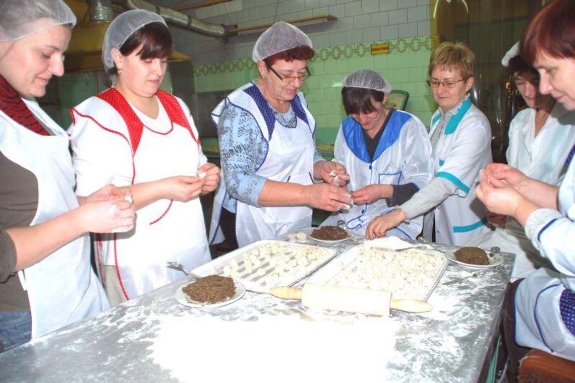 Chełm: Podzielmy się opłatkiem przy szopce