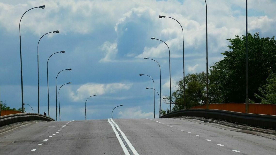 Chełm. Spacerkiem po wiadukcie bez samochodów. Cisza, spokój i ładne widoki