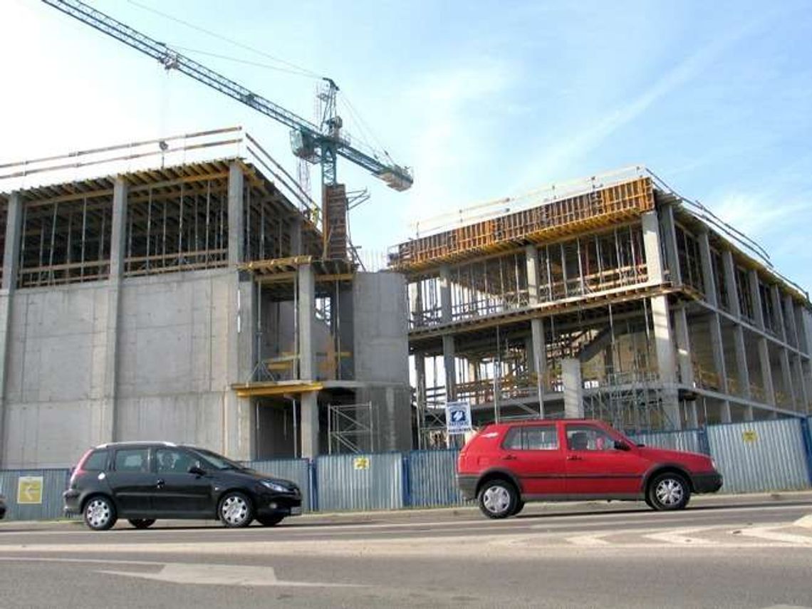 Chełm: Trzypiętrowy aquapark już na półmetku. Inwestycja pochłonie 33 mln złotych (zdjęcia)