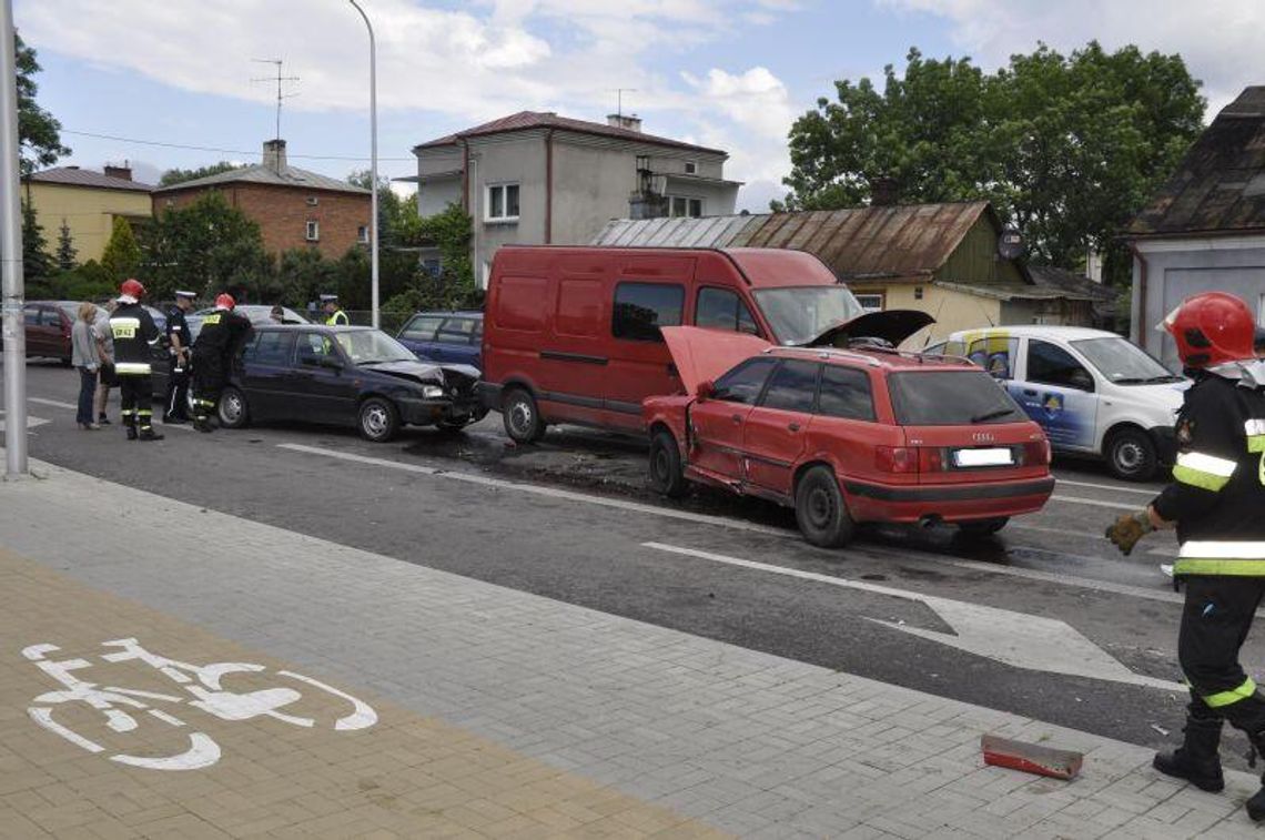 Chełm: Wypadek z udziałem sześciu samochodów