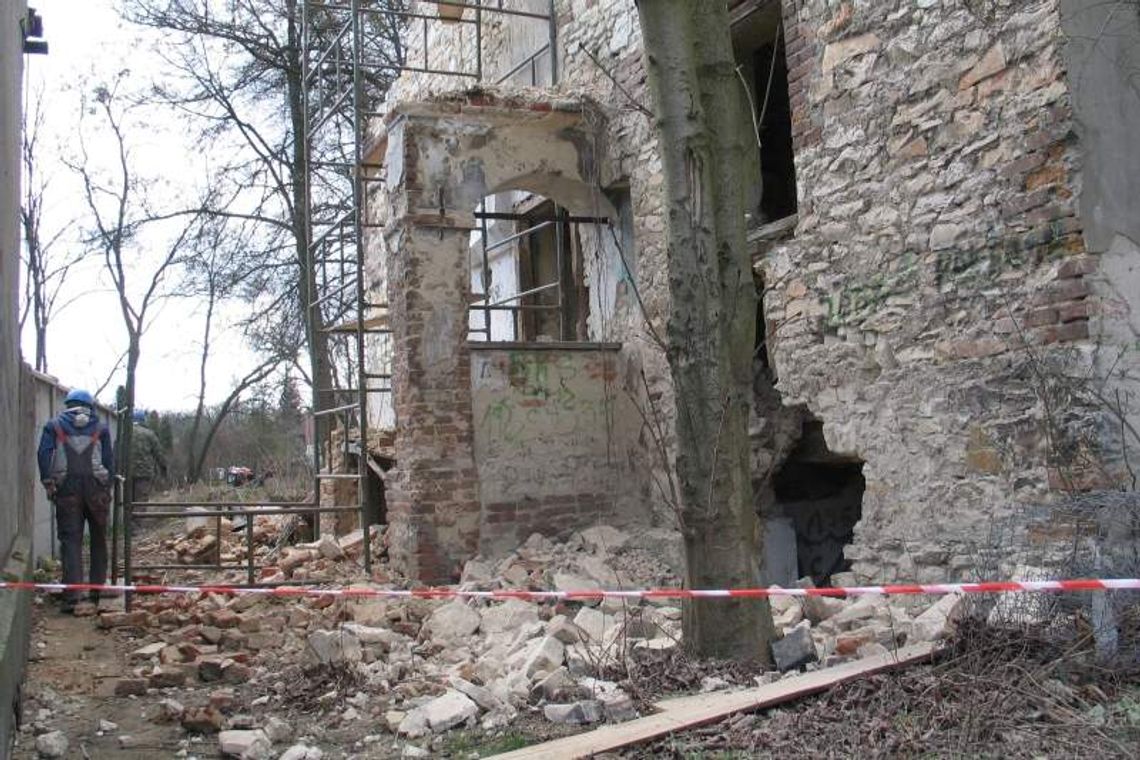 Chełm: Z meliny przy ul. Browarnej został gruz