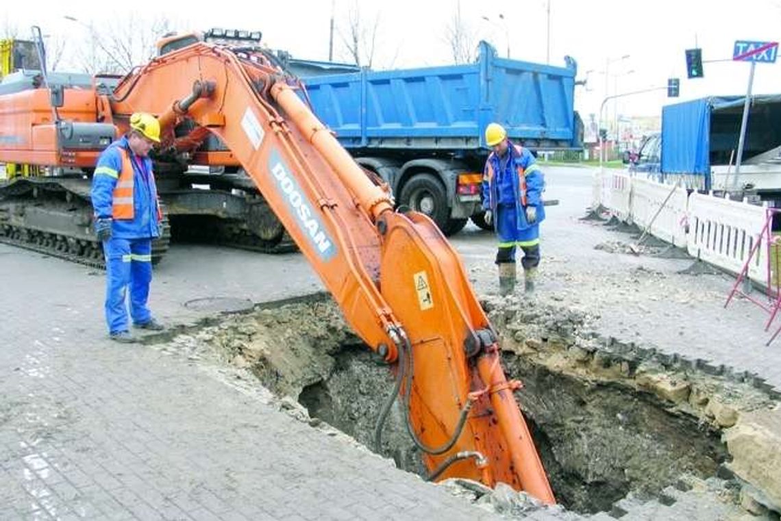 Chełm: Zapadł się fragment ulicy, ale mieszkańcy nie są zaskoczeni Chełm: Zapadł się fragment ulicy, ale mieszkańcy nie są zaskoczeni