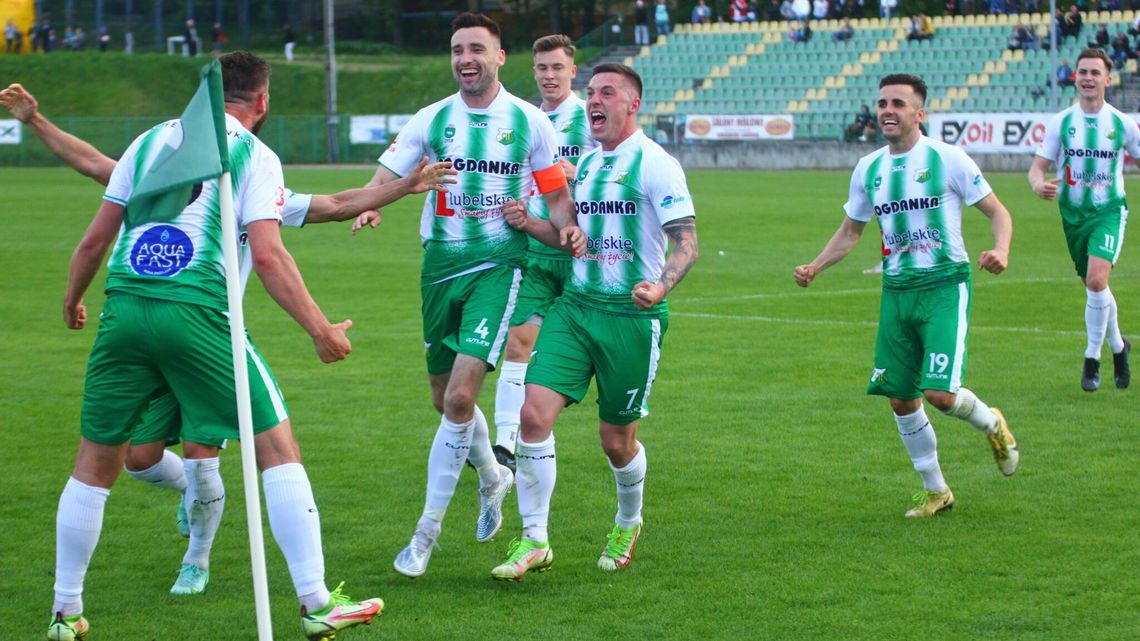 Chełmianka – Siarka Tarnobrzeg 1:0. Lider pokonany, awans ciągle możliwy Chełmianka – Siarka Tarnobrzeg 1:0. Lider pokonany, awans ciągle możliwy