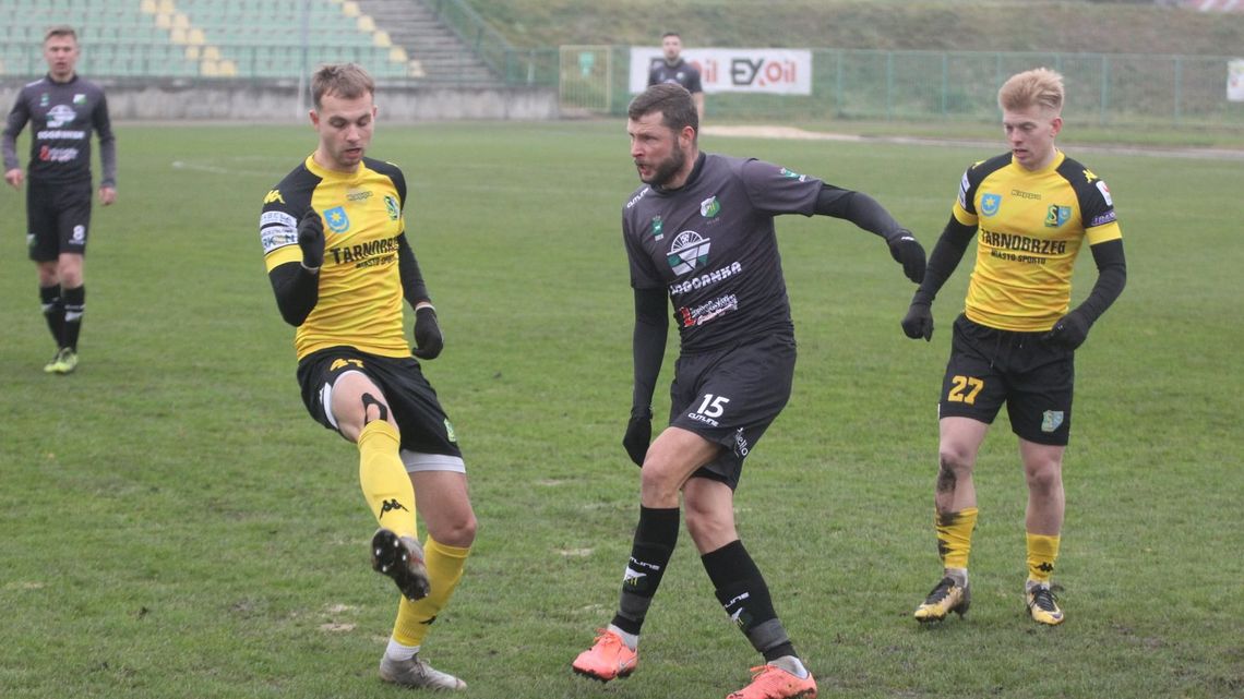 Chełmianka – Siarka Tarnobrzeg 4:2. Źle zaczęli, dobrze skończyli