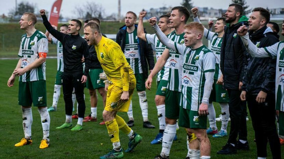 Chełmianka wygrywa w Ostrowcu Świętokrzyskim i w świetnych nastrojach kończy pierwszą część sezonu