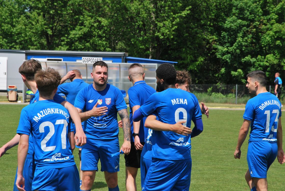 Chełmska okręgówka: Szalony mecz w Różance i tylko remis lidera SPS Eko