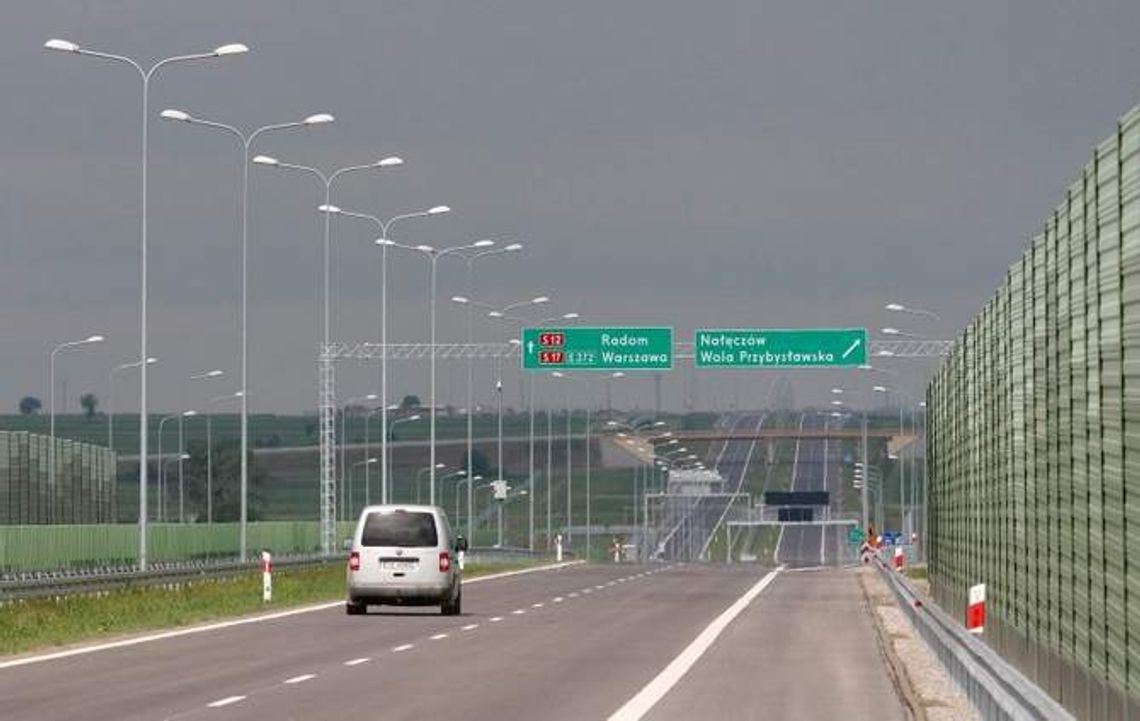 Chińczycy, Turcy, Czesi. 21 firm z całego świata chce budować S17