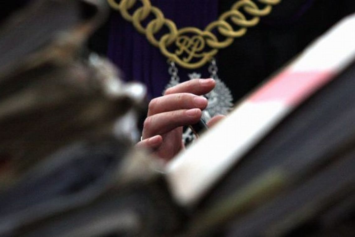 Chirurg ze szpitala w Lublinie przyjął rekordową liczbę łapówek Chirurg ze szpitala w Lublinie przyjął rekordową liczbę łapówek