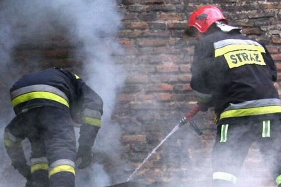 Chmiel: Pożar domu jednorodzinnego, 7 osób ewakuowanych