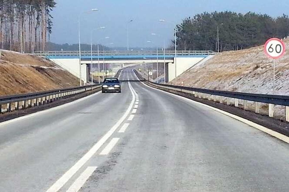 Chodel: Obwodnica niedawno zbudowana, a już jest wybrzuszenie