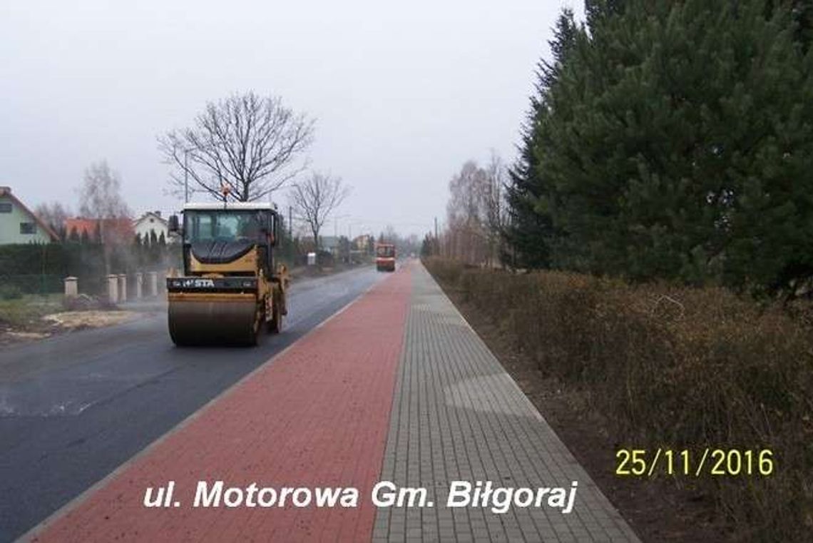 Chwalą się drogami. Inwestycje drogowe w powiecie biłgorajskim Chwalą się drogami. Inwestycje drogowe w powiecie biłgorajskim