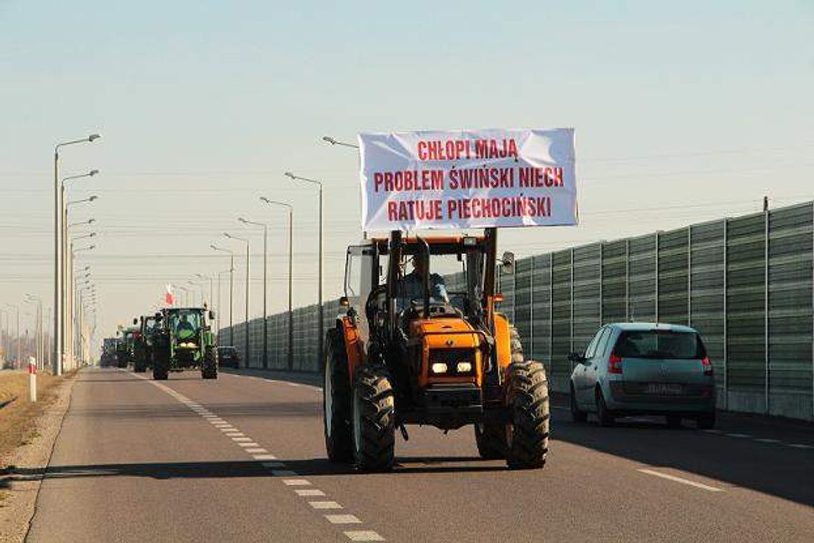 Ciągniki wyjechały na krajową "dwójkę". Trwa protest rolników