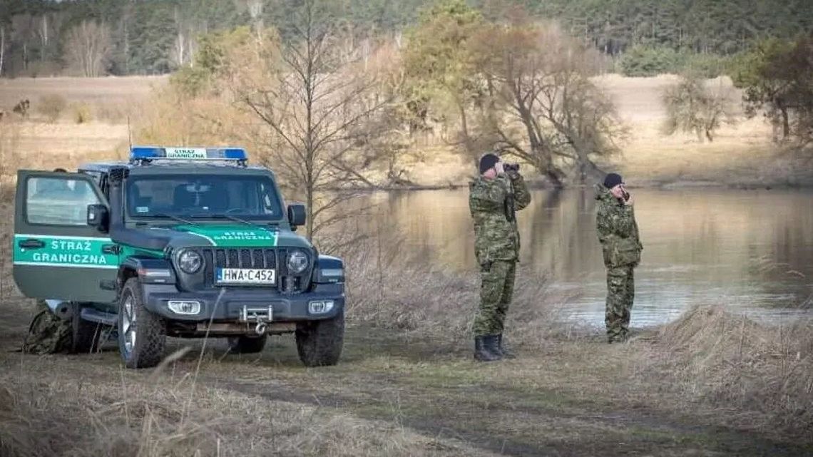Ciało mężczyzny wyłowiono z rzeki Bug. Czy to cudzoziemiec z Afryki? Ciało mężczyzny wyłowiono z rzeki Bug. Czy to cudzoziemiec z Afryki?
