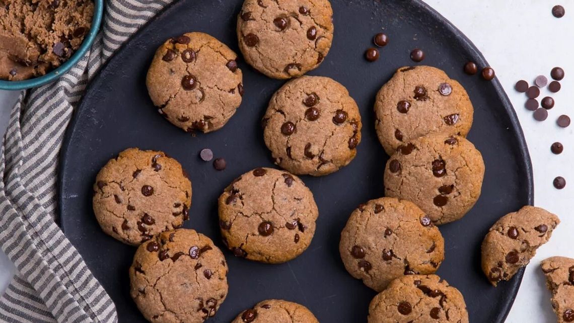 Ciastka nie tylko z czekoladą. Producent znalazł w nich "metalowe ciała obce" 