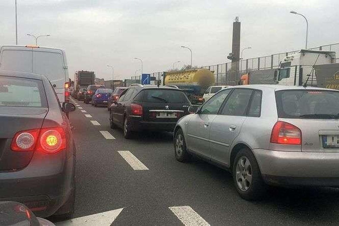 Ciecierzyn: Uwaga na duże korki na drodze krajowej nr 19