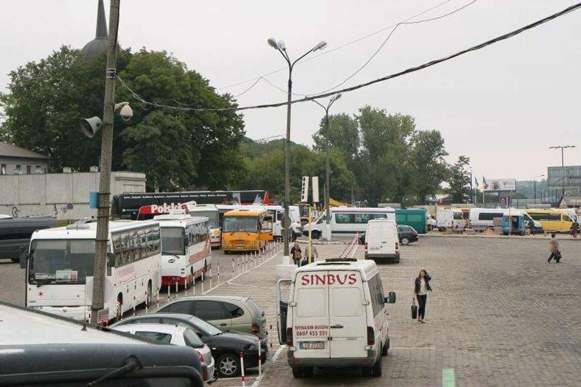 Ciemności na dworcu PKS w Lublinie. Oszczędności? "Nie, awaria" Ciemności na dworcu PKS w Lublinie. Oszczędności? "Nie, awaria"