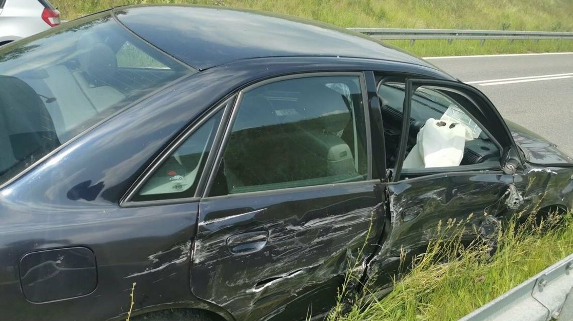Ciężarna kobieta trafiła do szpitala. Tak się kończy wyprzedzanie na trzeciego