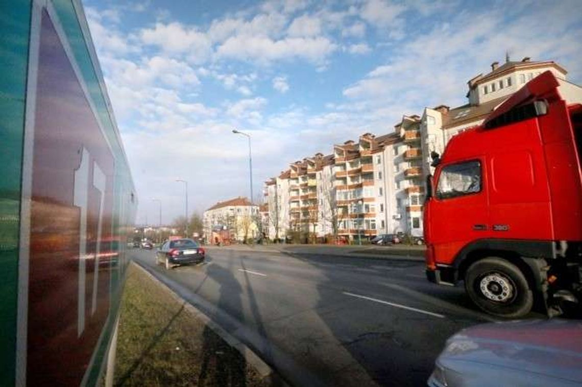 Ciężarówki będą jeździć przez Lublin, żeby ominąć opłaty? Radni chcą wygonić tiry z miasta