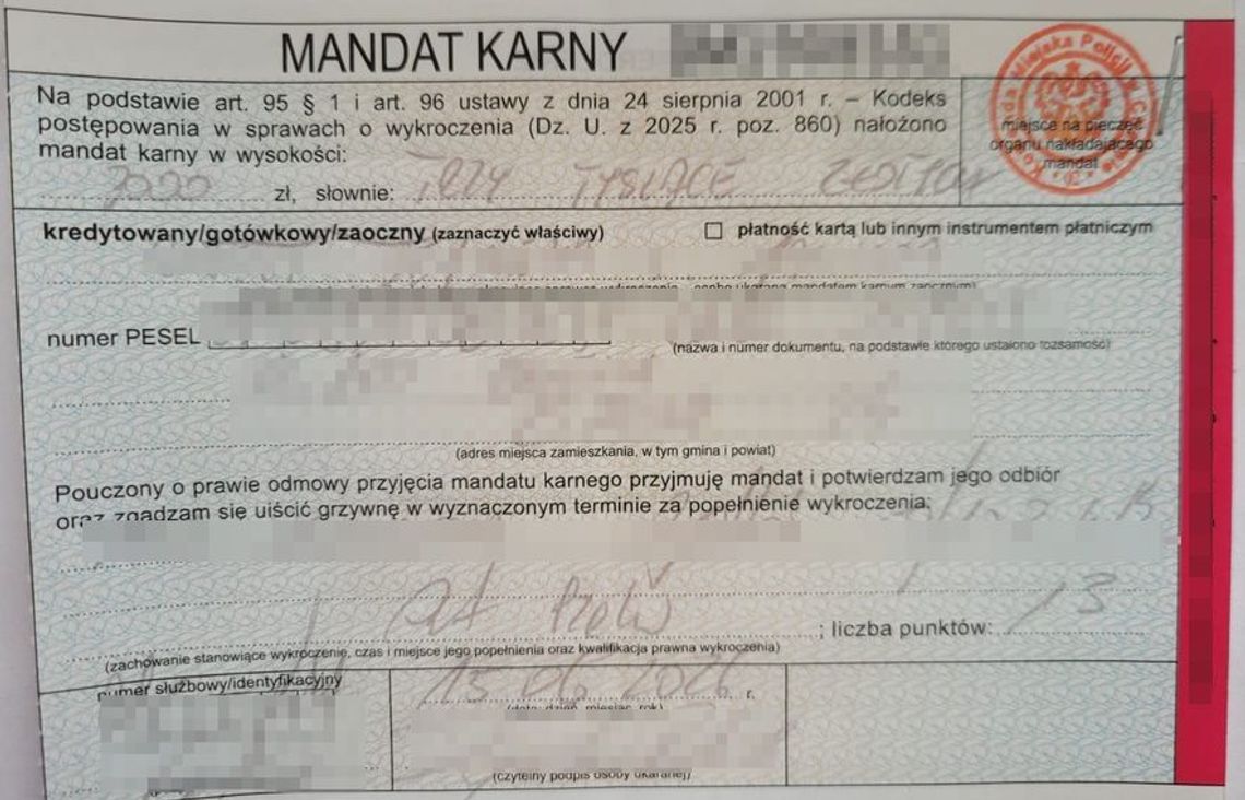 Ciężka noga, pusty portfel. Cztery prawa jazdy w jeden dzień trafiły do policyjnego depozytu Mandat policja Chełm