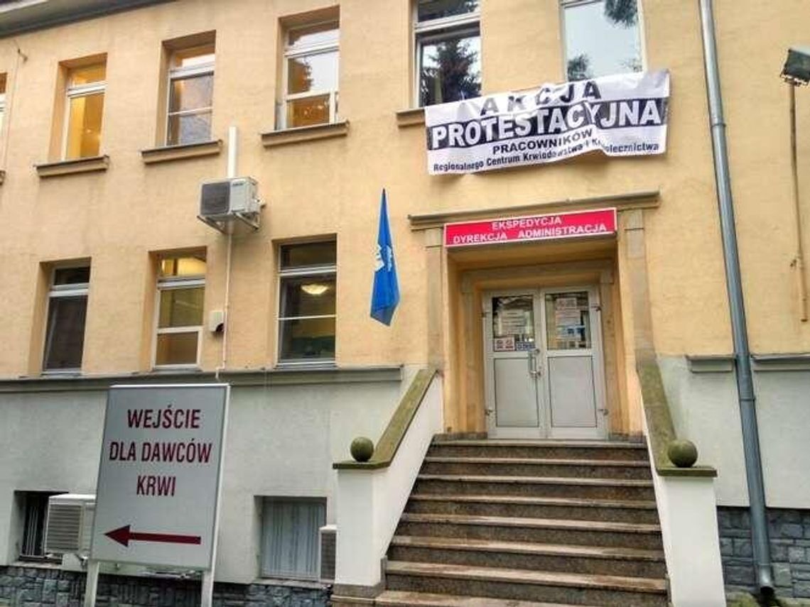 "Ciężka praca, niska płaca". Pracownicy protestują "Ciężka praca, niska płaca". Pracownicy protestują