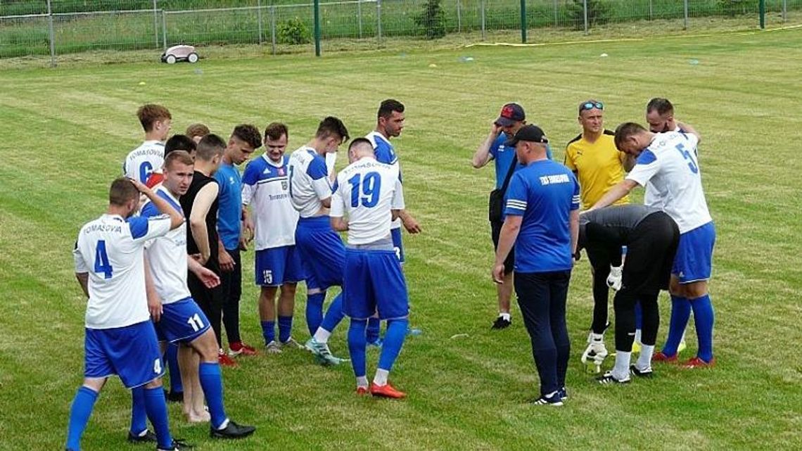 Ciężki tydzień Tomasovii, transfery w drodze