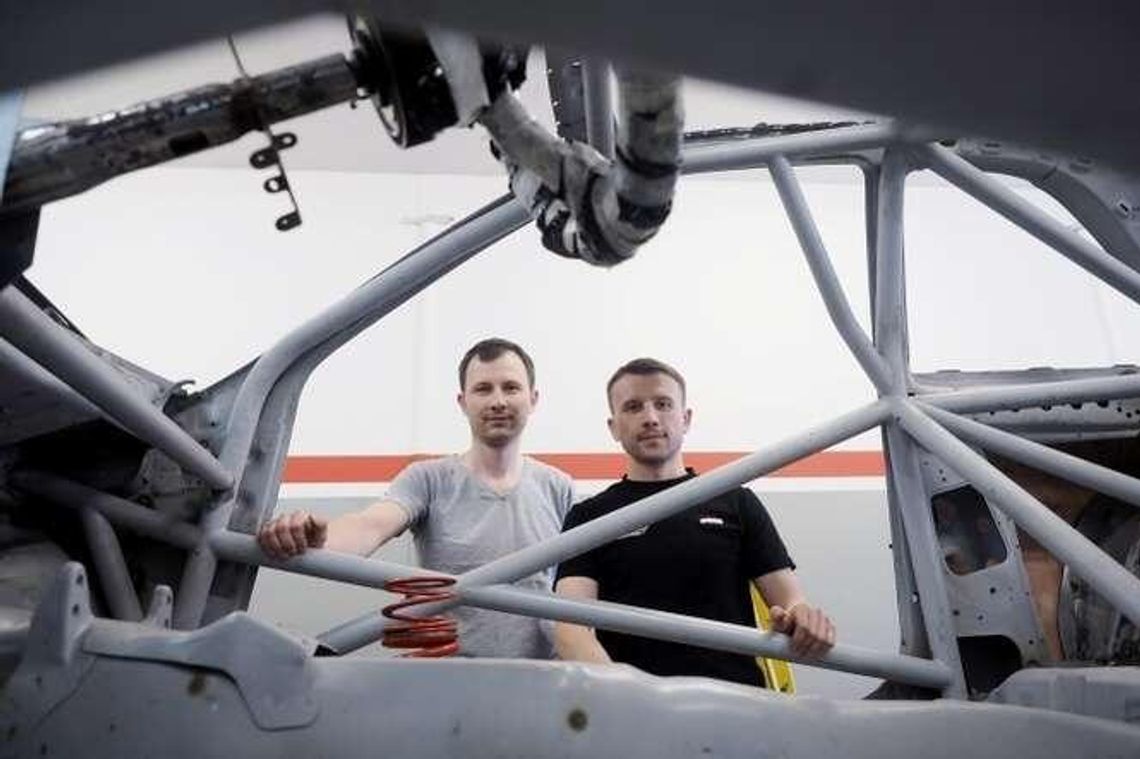 Ciężko było się przebić do świata rajdów. Dziś do Lublina zamówienia płyną z całego świata