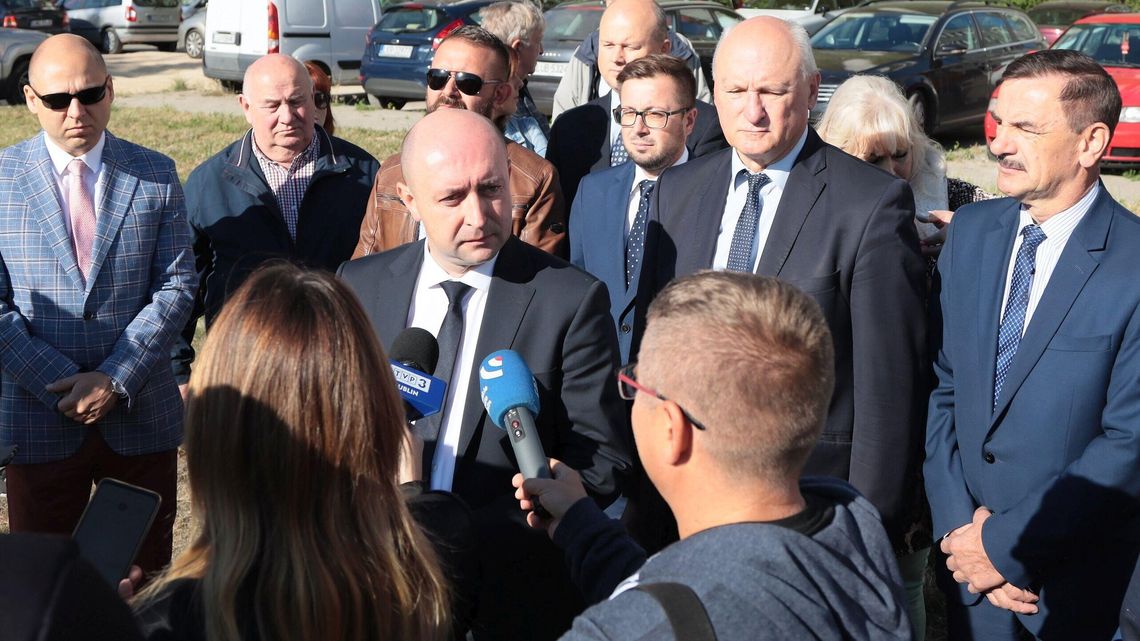 Co konferencja, to sprostowanie. Seria wpadek nowego szefa PiS w Lublinie