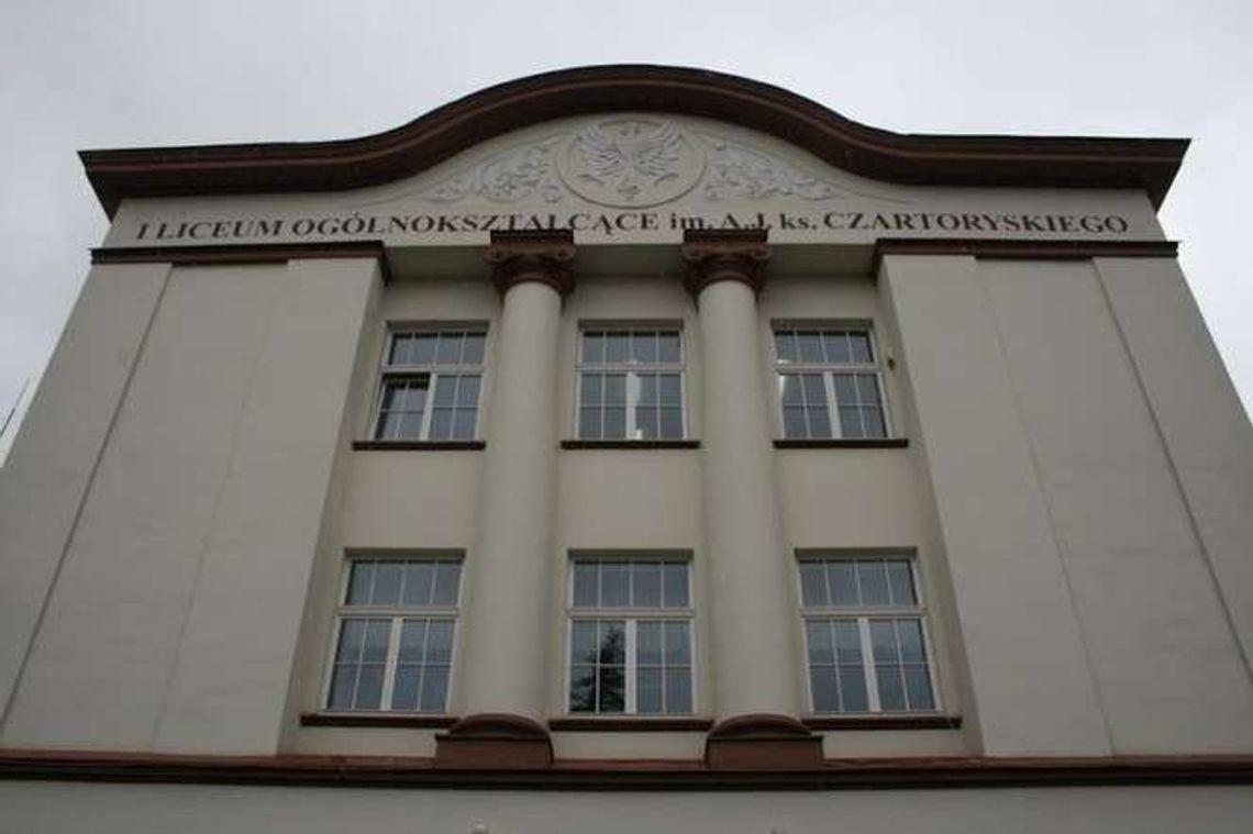 Co kupowała była księgowa? "Zawsze nam mówiła, że pieniędzy w budżecie szkoły brakuje"