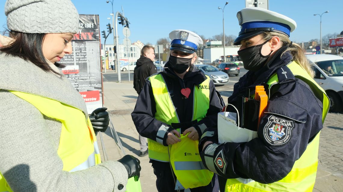 Co ma miłość do bezpieczeństwa? W Lublinie walentynki przed przejściem dla pieszych
