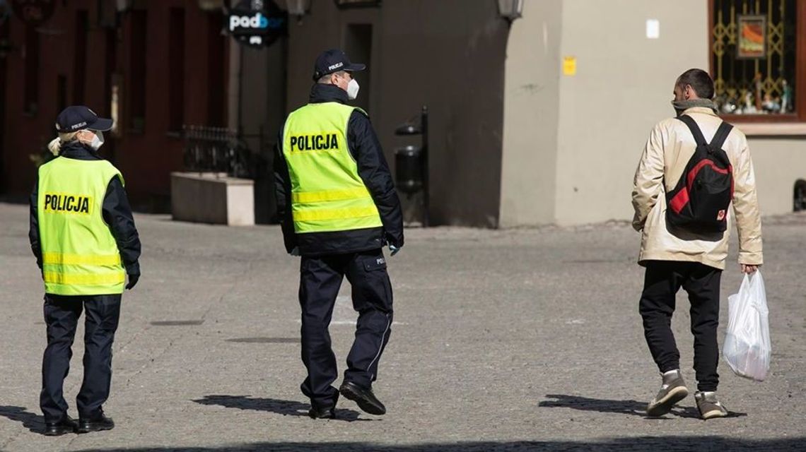 Co można, a czego nie można robić? Policjanci wystawili blisko 100 mandatów w woj. lubelskim