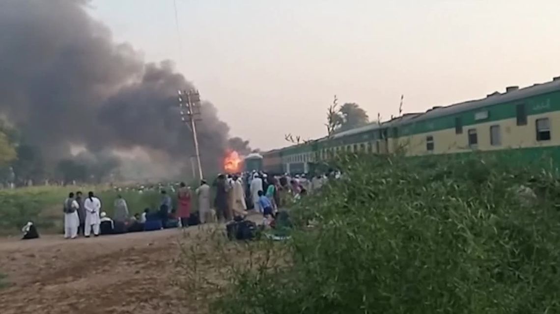 Co najmniej 65 osób zginęło w pożarze pociągu w Pakistanie