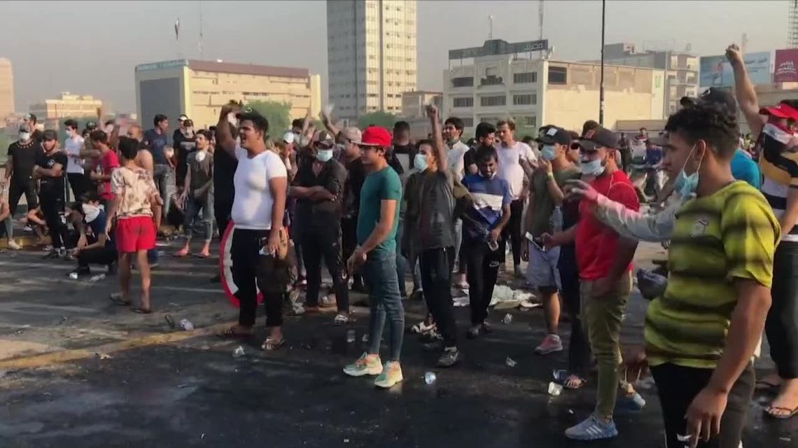 Co najmniej dziewięć osób zginęło, a kilkaset jest rannych po starciach demonstrantów z policją w Bagdadzie Co najmniej dziewięć osób zginęło, a kilkaset jest rannych po starciach demonstrantów z policją w Bagdadzie