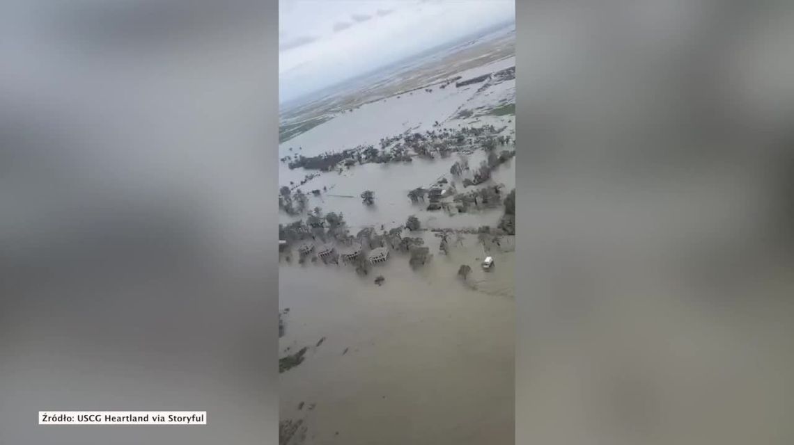 Co najmniej sześć osób zginęło po przejściu huraganu Laura. Prędkość wiatru przekraczała 240 km/h