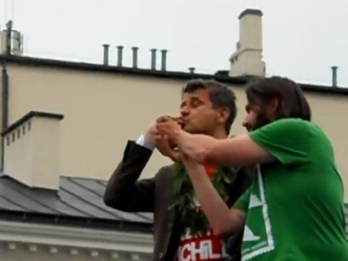 Co palił Palikot na marszu zwolenników marihuany? (wideo)