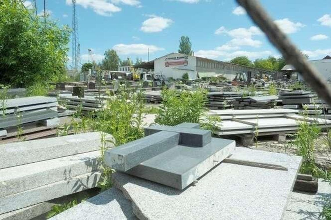Co się dzieje, gdy pali się ciało? Jak działa piec kremacyjny?