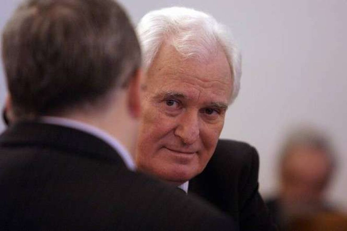 "Co to ma do rzeczy, czy to moja córka?". Prezes LSM, córka i windy w spółdzielni "Co to ma do rzeczy, czy to moja córka?". Prezes LSM, córka i windy w spółdzielni