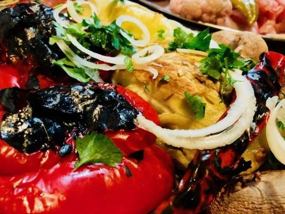 Co w restauracjach słychać? Anuszik Bar i Willa Filiks