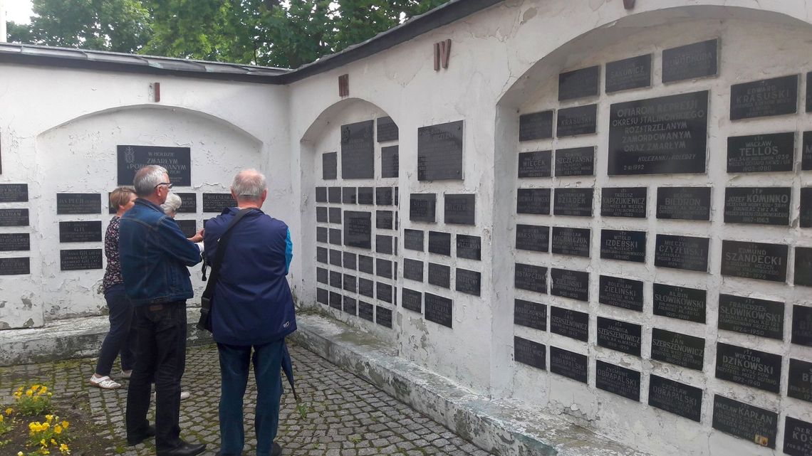 Co z renowacją muru przy kościele św. Antoniego? Jest jeden problem