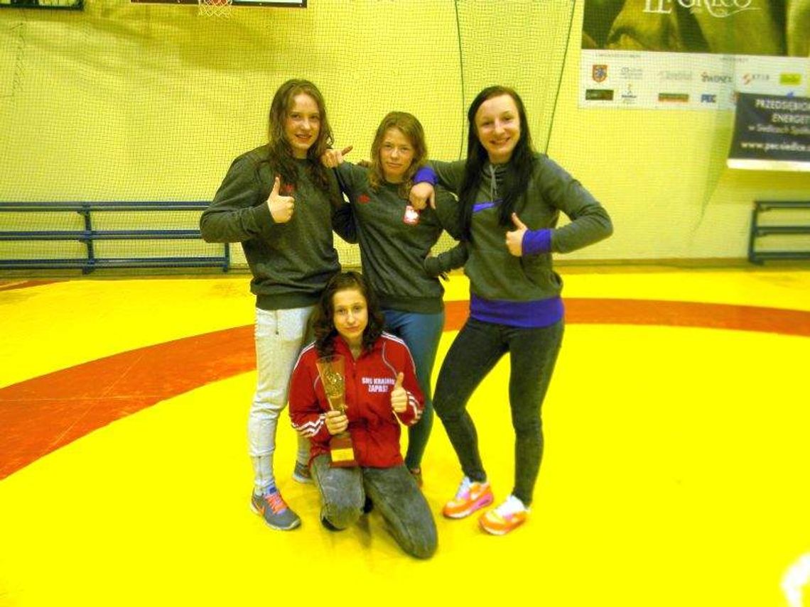 Co za wynik! Zapaśniczki z lubelskiego najlepsze na mistrzostwach Polski Co za wynik! Zapaśniczki z lubelskiego najlepsze na mistrzostwach Polski