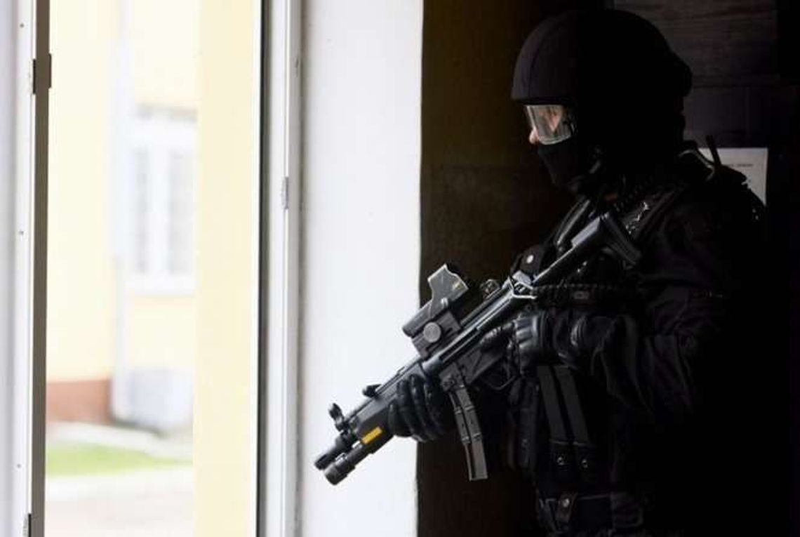 Co zrobić, kiedy szkołę zaatakuje terrorysta? Będą szkolenia dla nauczycieli i uczniów (wideo) Co zrobić, kiedy szkołę zaatakuje terrorysta? Będą szkolenia dla nauczycieli i uczniów (wideo)