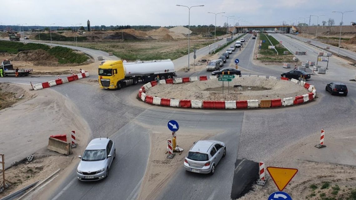 Coraz bliżej do zakończenia budowy S17. "Teraz ruch w zasadzie odbywa się płynnie" Coraz bliżej do zakończenia budowy S17. "Teraz ruch w zasadzie odbywa się płynnie"
