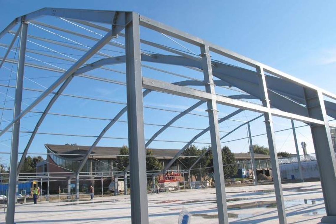 Coraz bliżej końca budowy kortów tenisowych w Puławach (zdjęcia)