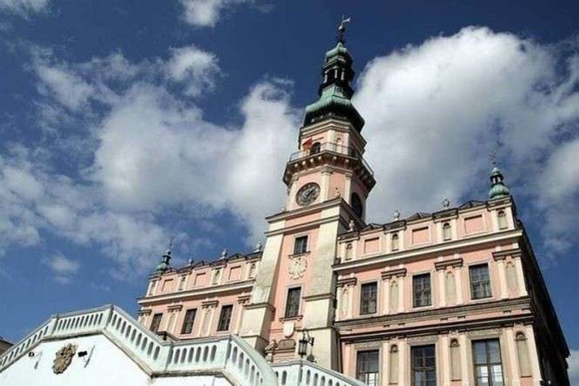 Coraz ostrzejszy konflikt między radnymi PiS a prezydentem Zamościa